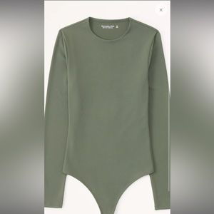 Abercrombie & Fitch Long-Sleeve Seamless Fabric Crew Bodysuit